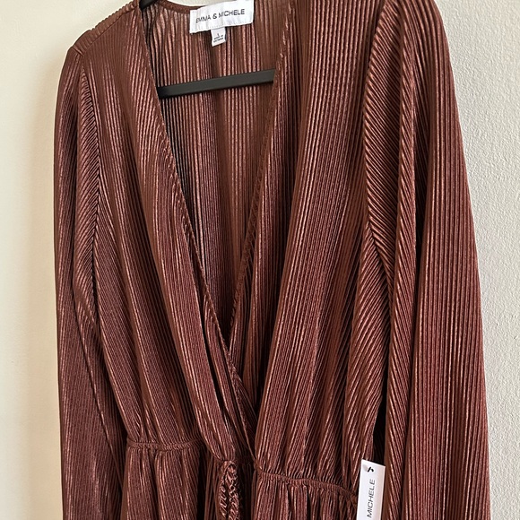 Emma & Michele Brown Long Sleeve Short Dress NWT - Picture 5 of 6